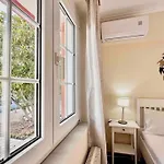 Villa Hippocrates House *