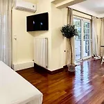 Vila Hippocrates House