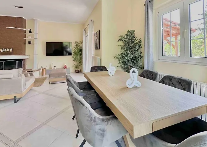 Hippocrates House * העיירה קוס